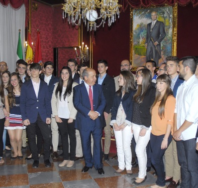 &copy;Ayto.Granada: CINCO CENTROS EDUCATIVOS QUEDAN FINALISTAS EN EL CONCURSO 'J�VENES TALENTOS EMPRENDEDORES'